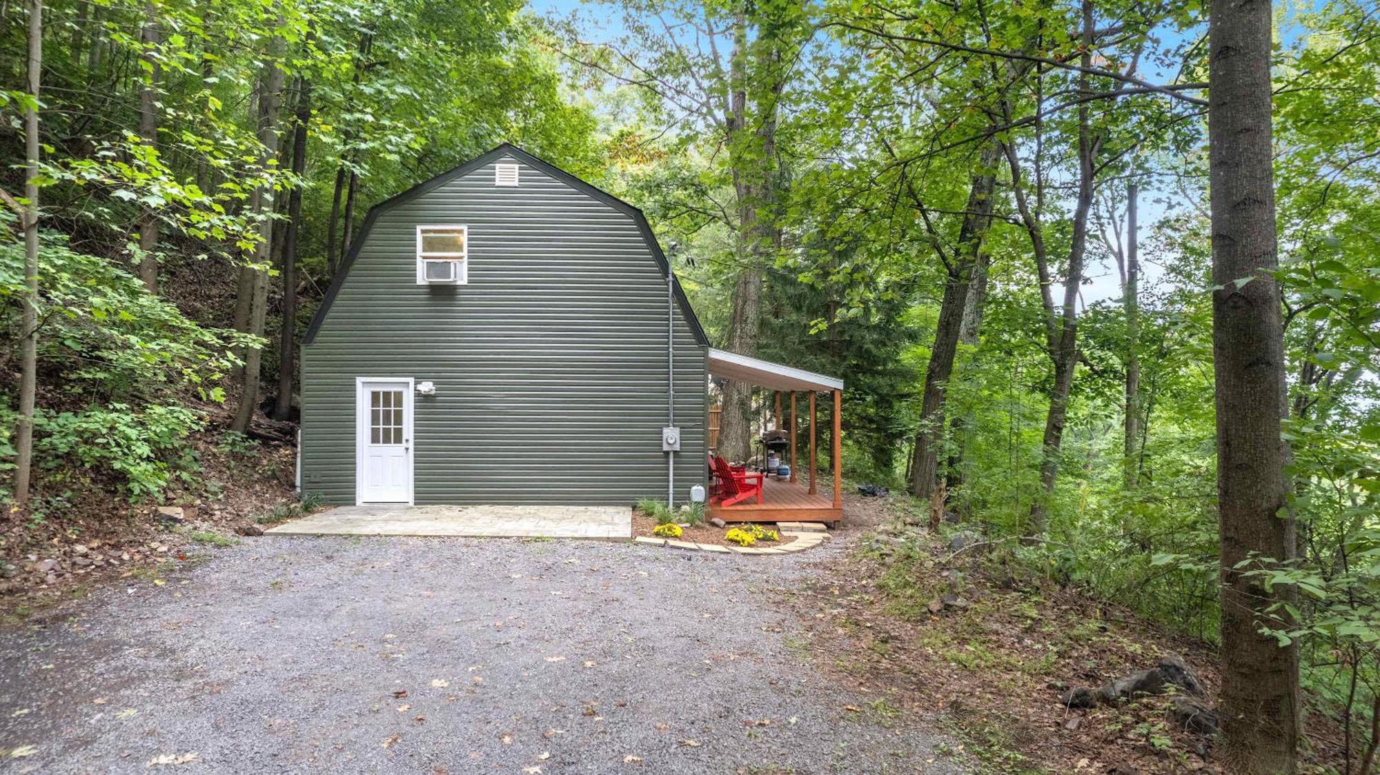 Modern Mountain Cottage W Hot Tub, Fire Pit, Wifi Inwood Dış mekan fotoğraf