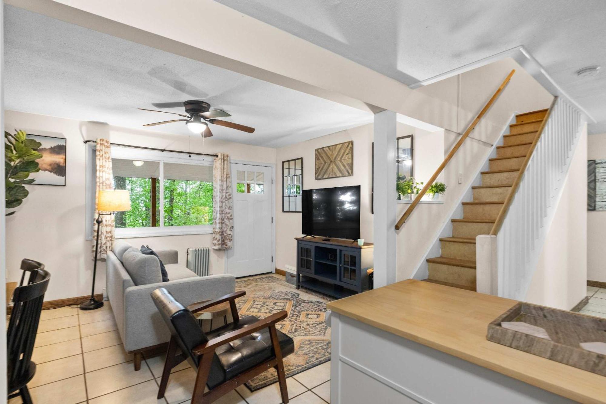 Modern Mountain Cottage W Hot Tub, Fire Pit, Wifi Inwood Dış mekan fotoğraf